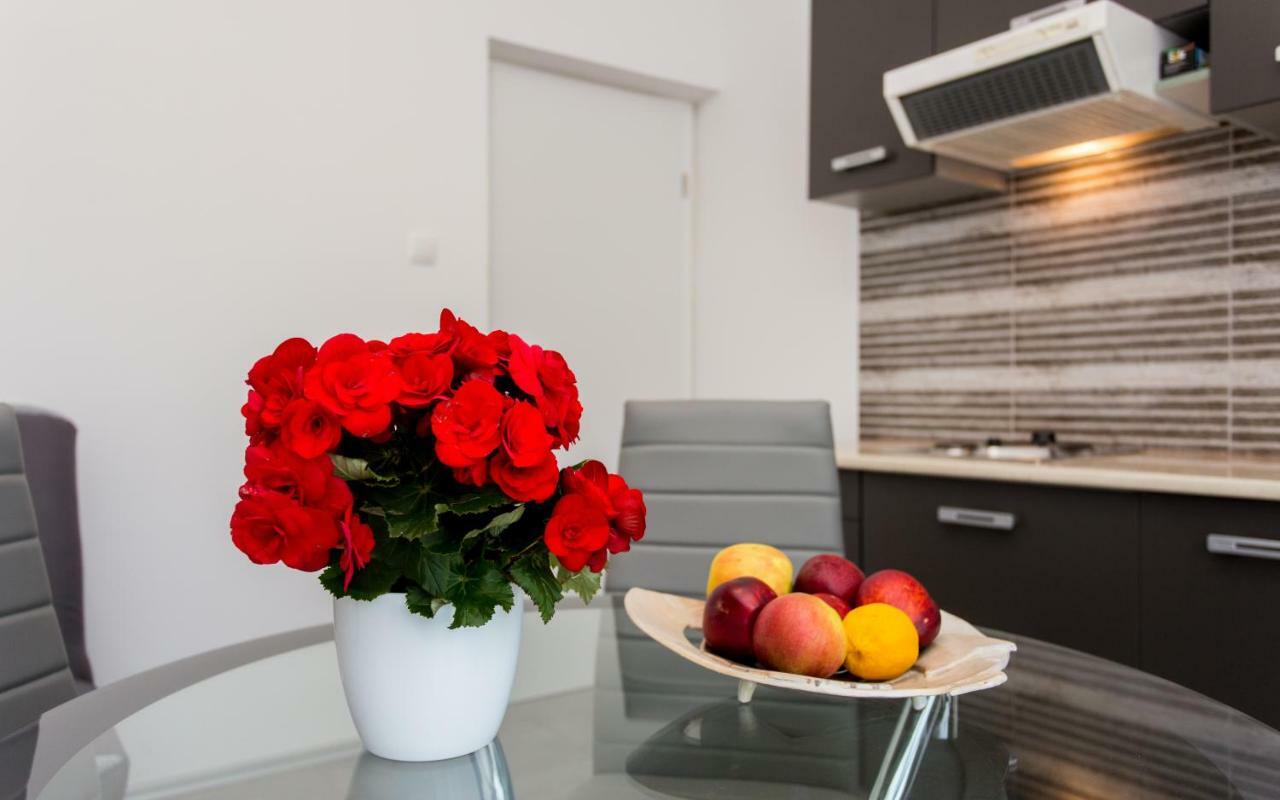 Apartment Mimi Draga Bascanska Экстерьер фото